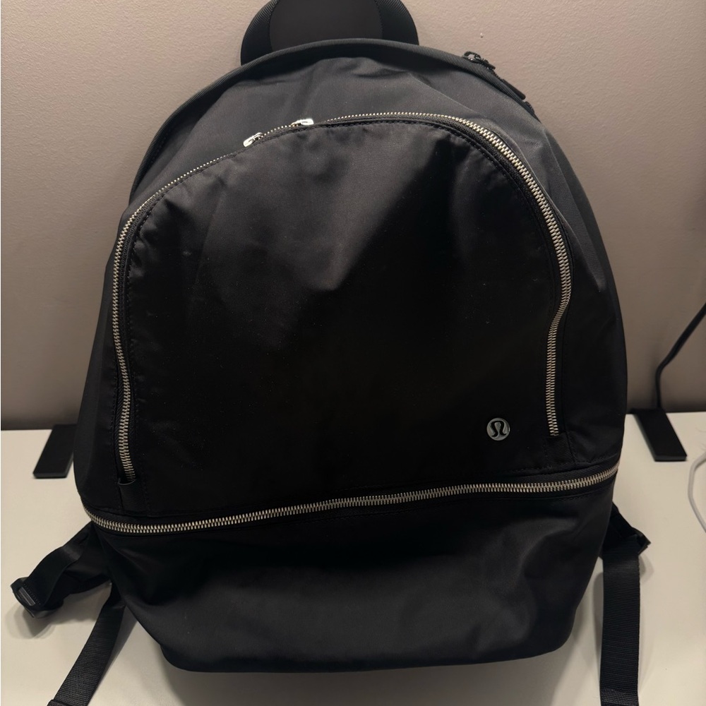 Lululemon Backpack. Silver zippers.